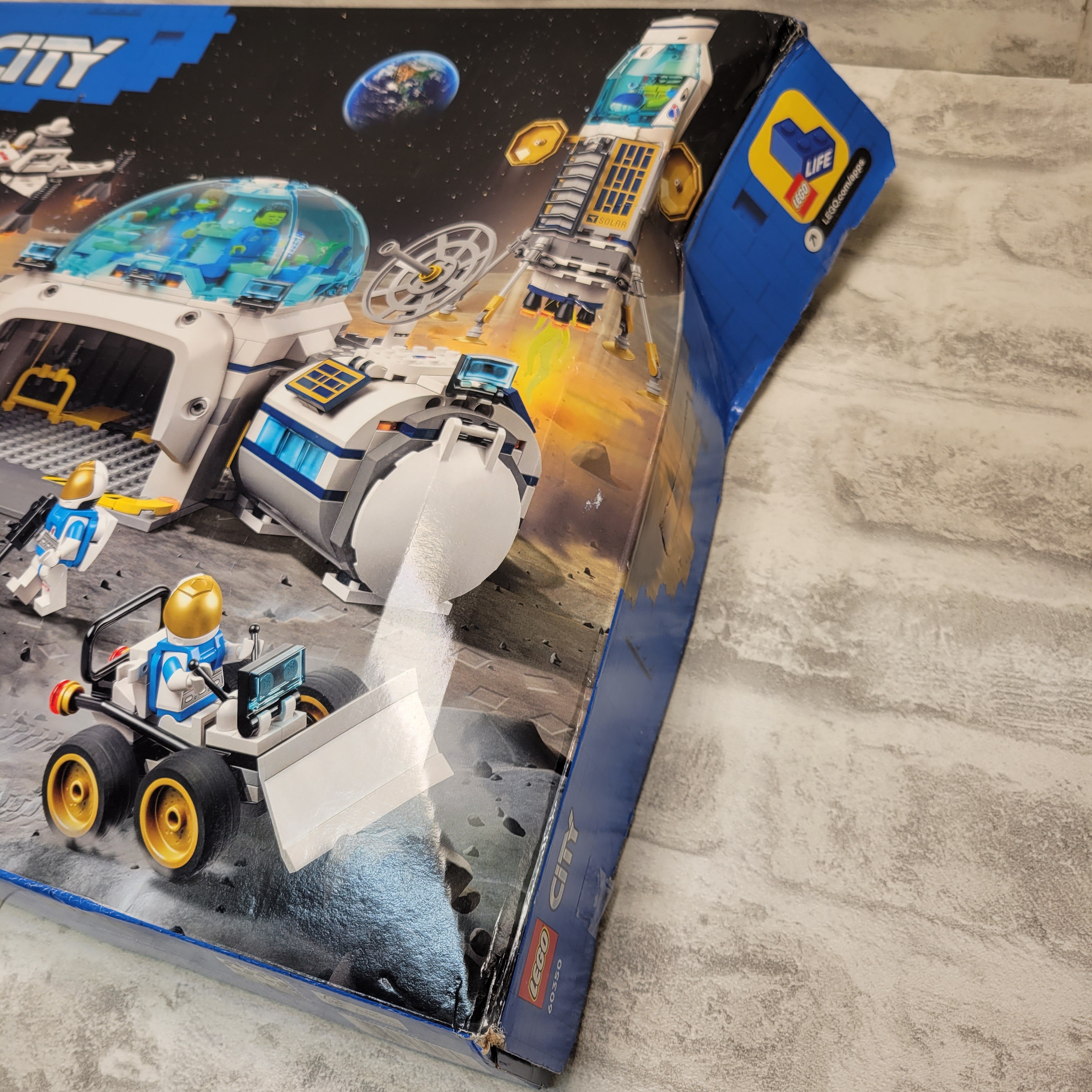 LEGO City 60350 Lunar Research Base *READ DESCRIPTION* (7922229805294)